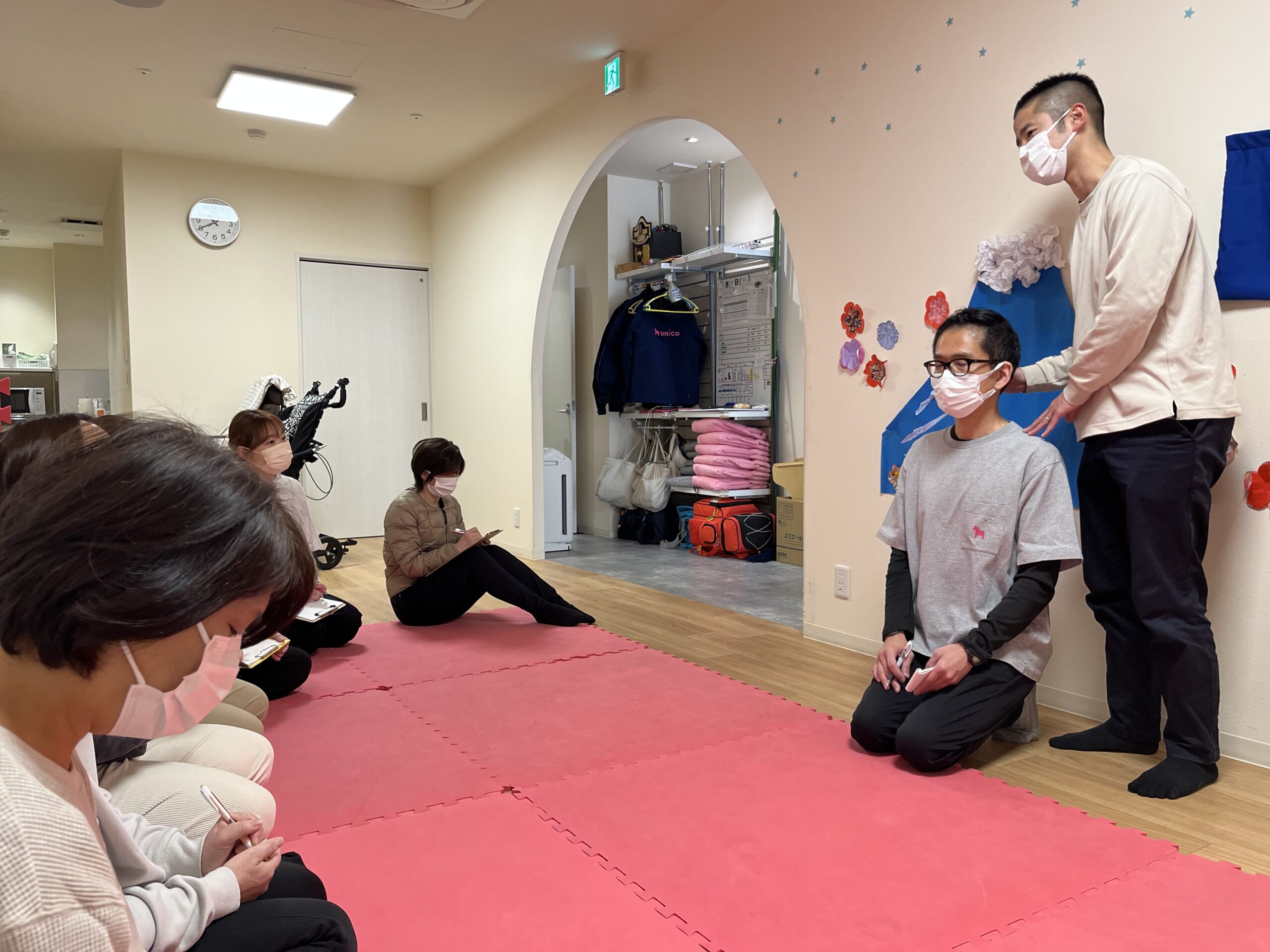 介助方法の実技研修をしました。